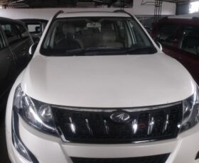 Mahindra XUV 500 R