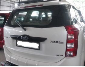 Mahindra XUV 500 R