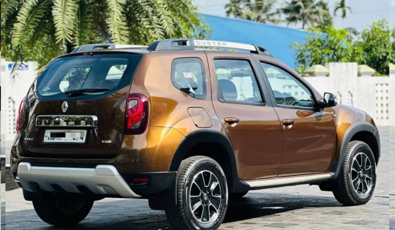 
								Renault Duster full									